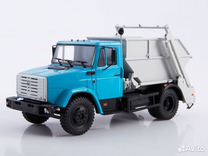 SSM1556 SSM 1/43 Volvo F12 с полуприцепом Fruehauf