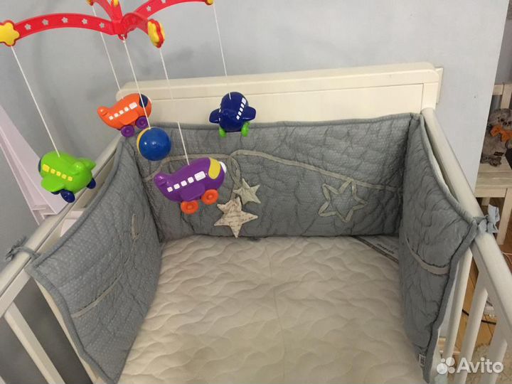 Бортик в кроватку