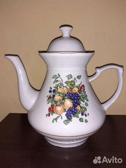 Чайник. Фарфор. ссср. 60-70 гг