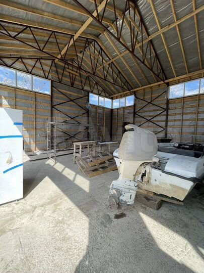 Гараж, > 30 м²