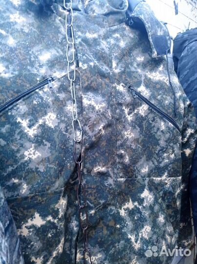 Камуфляжный костюм зимний, горка