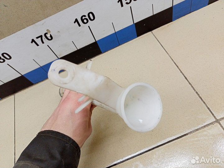 Горловина бачка омывателя Juke (F15) 2011