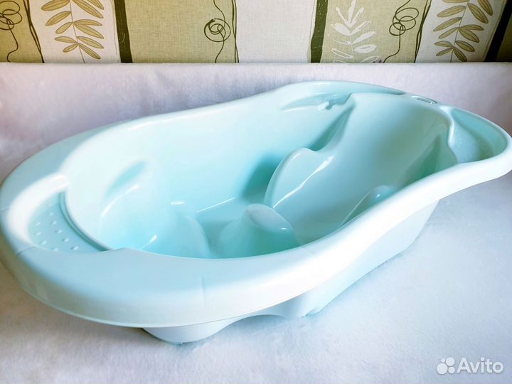 Ванночка для купания с горкой со сливом Tega Baby