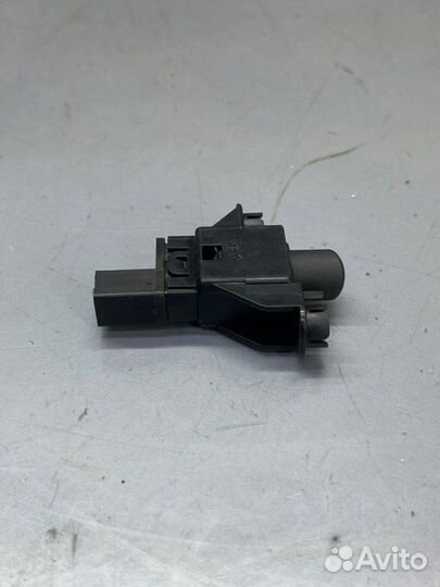 Кнопка сброса спидометра Hyundai Solaris 1 1.6