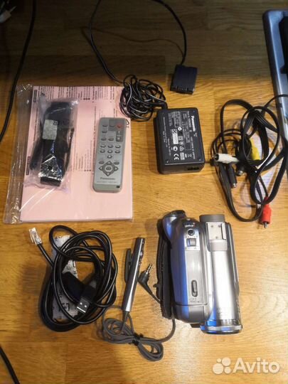 Видеокамера Panasonic nv-gs300