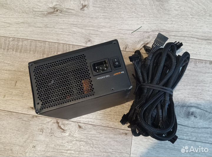 Блок питания Be Quiet 1000W