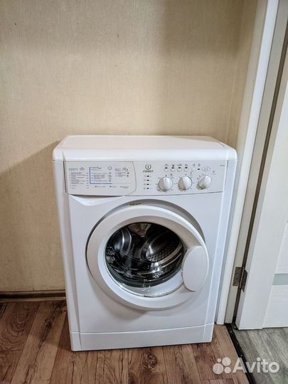 Стиральная машина indesit wiul83