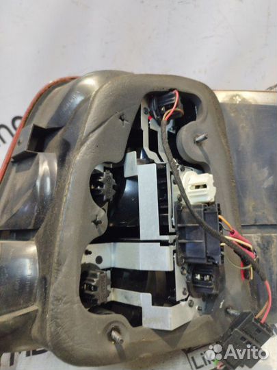 Фонарь задний левый Mercedes Ml W164