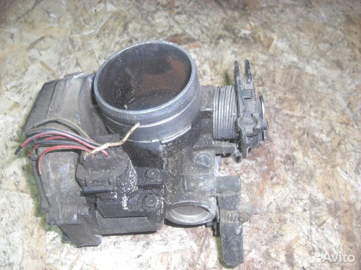 Дроссель Фольксваген Гольф 3 2л