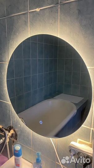 Зеркало настенное