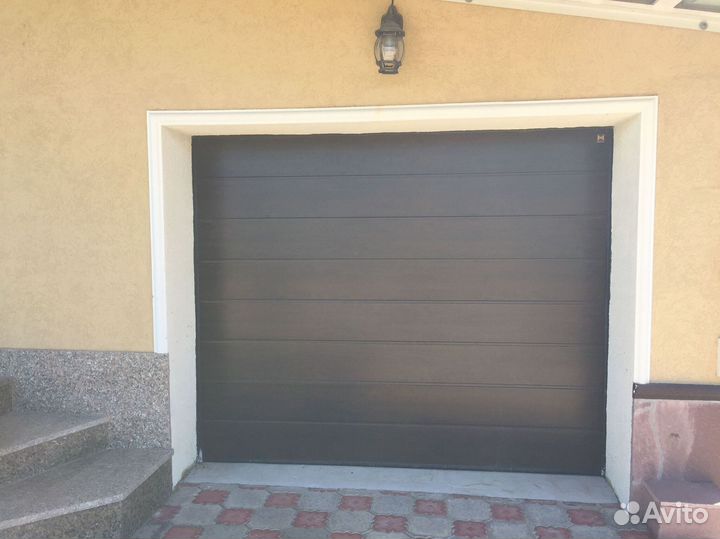Секционные гаражные ворота Херман Horman 3000*2500
