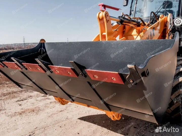 Фронтальный погрузчик Runmax 972E, 2024