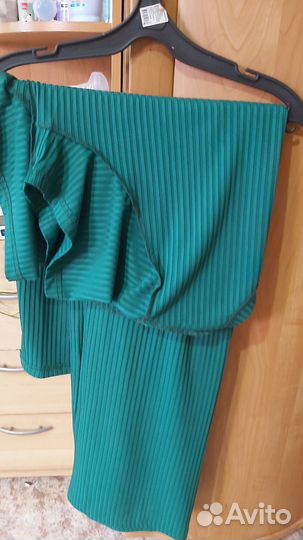 Летний женский костюм с брюками