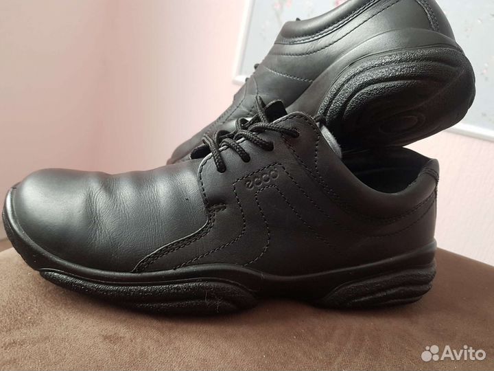 Ботинки Ecco shook point