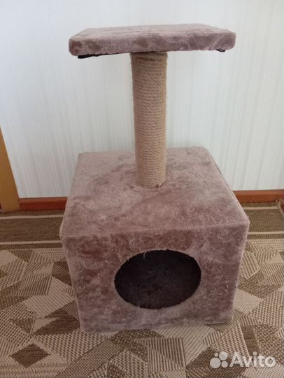 Домик для кота с когтеточкой