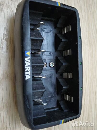 Зарядка для батареек