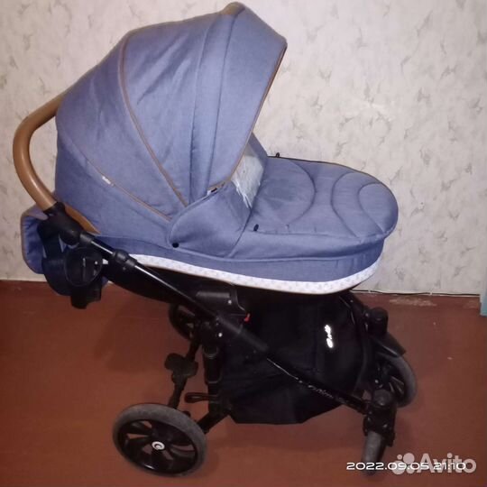 Коляска 2 в 1 +сумки в роддом