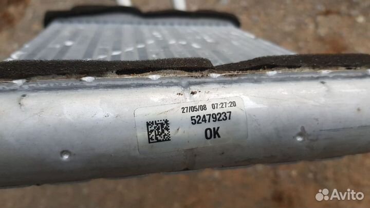 Радиатор печки на Opel Astra H