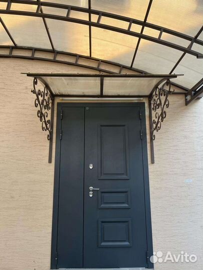 Козырек металлический