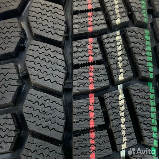 Viatti Brina V-521 215/55 R16 93T