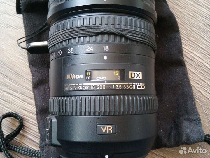 Объектив Nikkor 18-200 mm