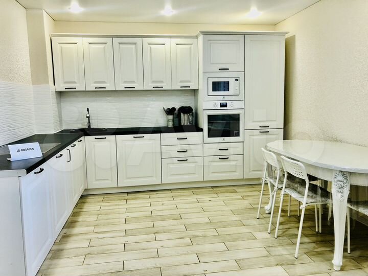 3-к. квартира, 76 м², 1/12 эт.