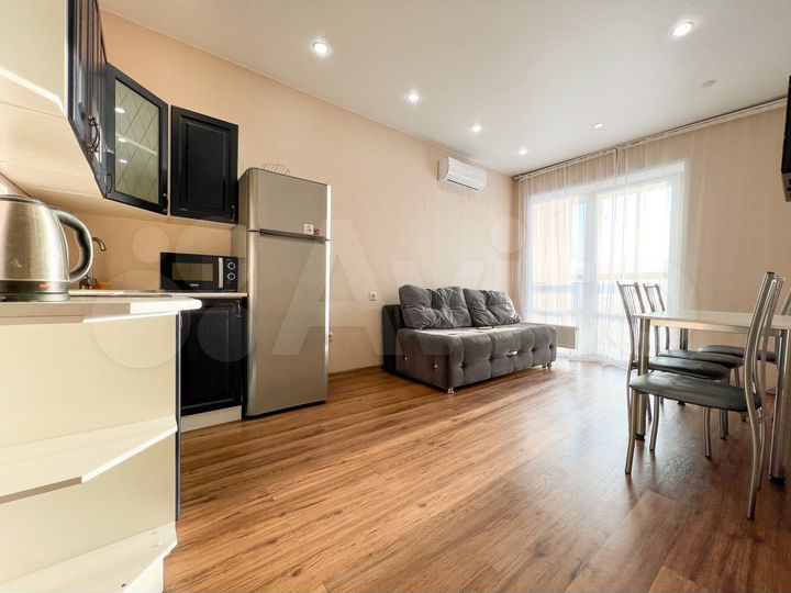 2-к. квартира, 42 м², 9/17 эт.