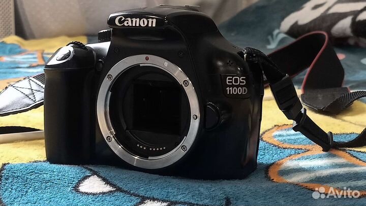Canon eos 1100d body