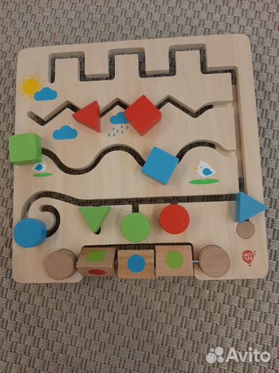 Лабиринт/ бизиборд Lucy and Leo