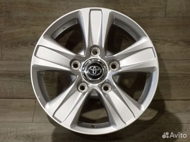 Комплект диск R17 Toyota Land Cruiser оригинал