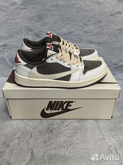 Air Jordan 1 Low Travis Scott Reverse Mocha