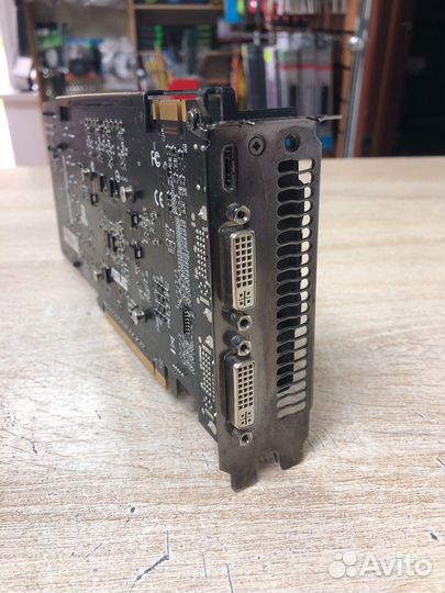 Видеокарта GTX 560 Ti 2Gb
