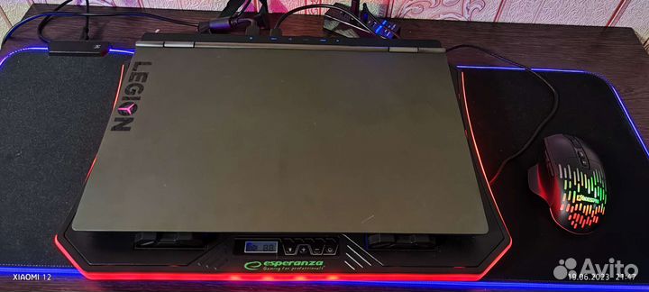 Lenovo Y740-15IRHg i7/144Hz/2070 max-Q