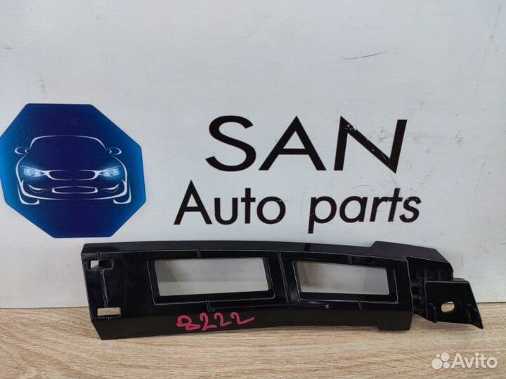 Кронштейн бампера задний левый Bmw X5 E70 N52B30AF