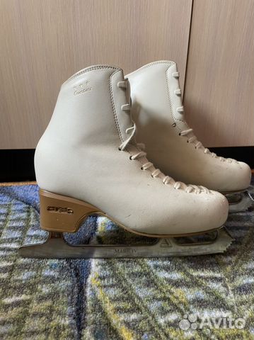 Коньки для фигурного катания