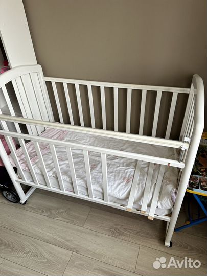Детская кроватка