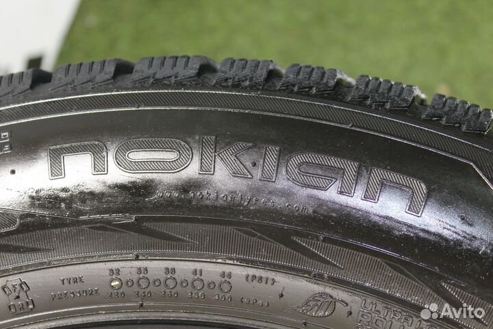 Nokian Tyres Hakkapeliitta R2 SUV 235/60 R18 107R