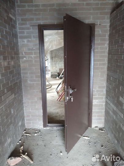 Дверь металлическая без отделки