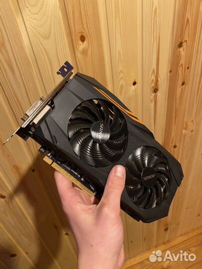 Видеокарта Aorus rx 580 4gb
