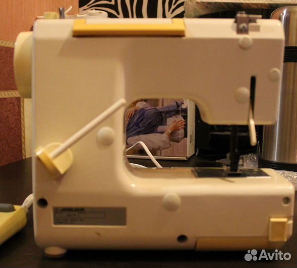 Швейная машинка+вторая на запчасти