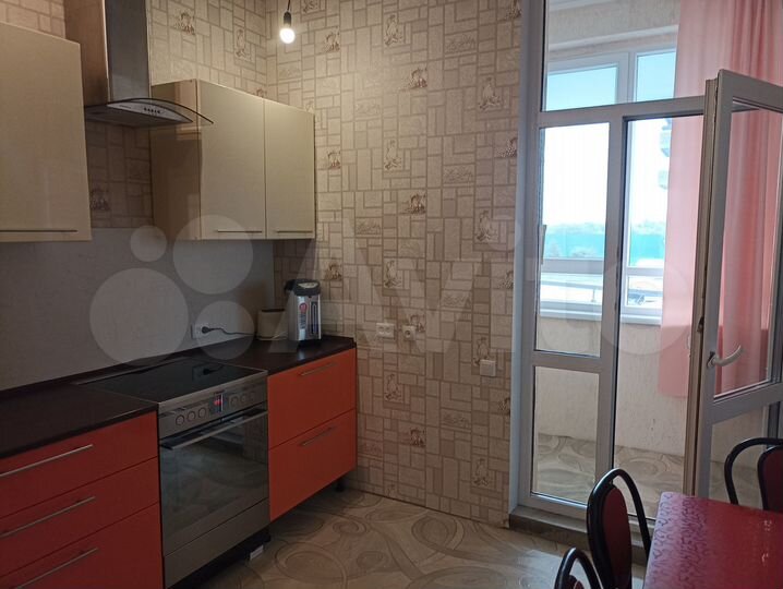 3-к. квартира, 73 м², 1/17 эт.