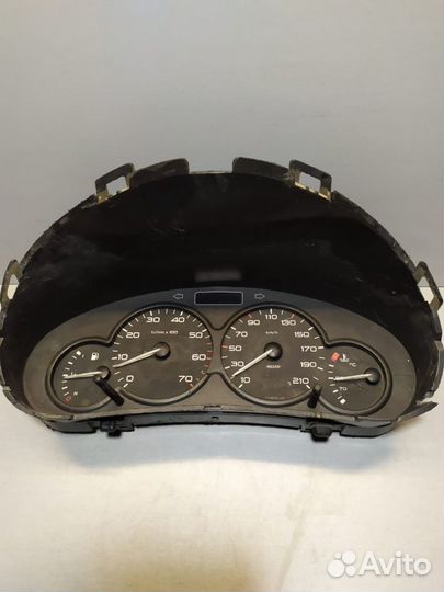Панель приборов Peugeot 207