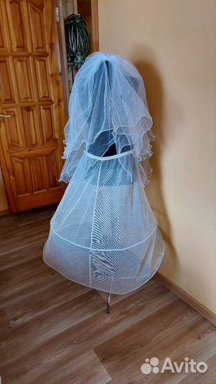 Свадебная фата и кольца для платья