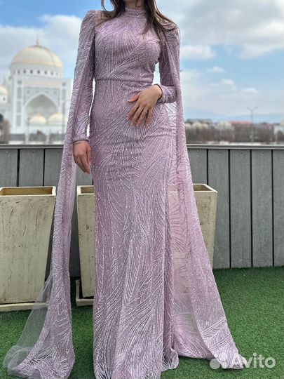 Вечернее платье