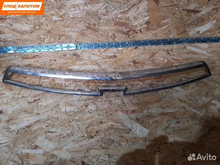 Накладка на решетку радиатора Chevrolet Cruze