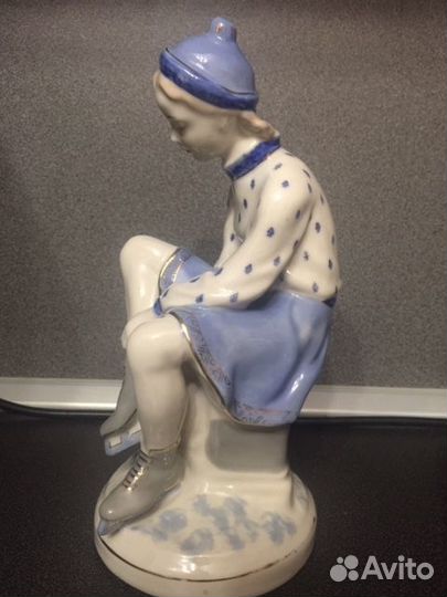 Статуэтки фарфоровые, костиные. СССР