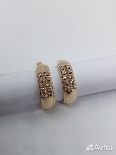 Золотые серьги с бриллиантами