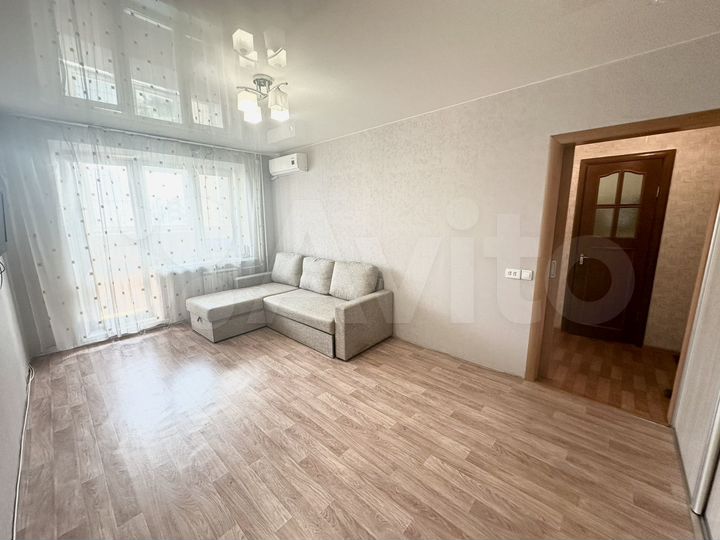 1-к. квартира, 33,3 м², 8/10 эт.