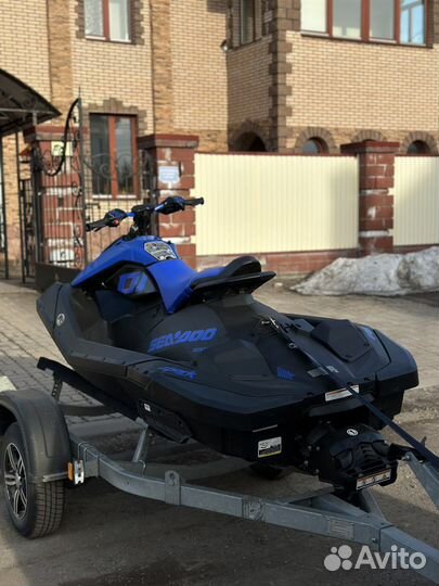 BRP spark trixx 2up