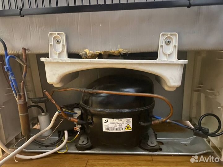 Холодильник Zanussi под ремонт/разбор